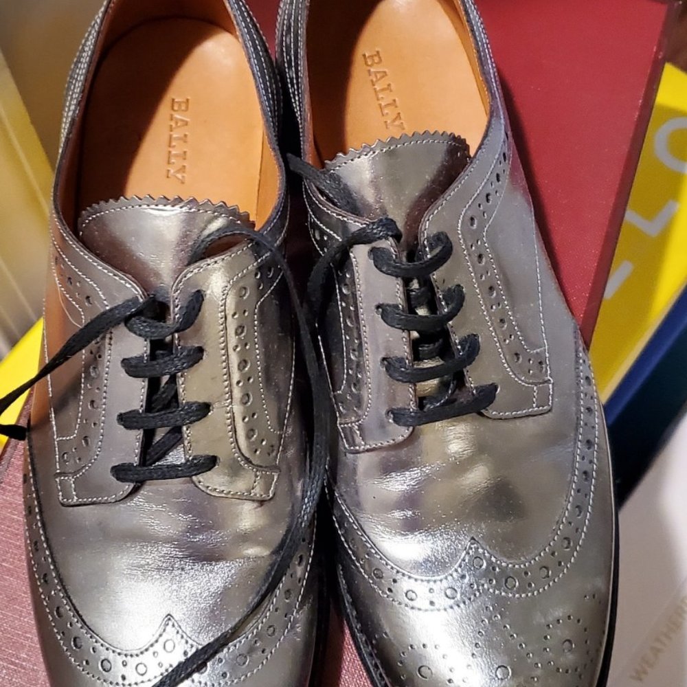 BALLY silver leather loafers NWT